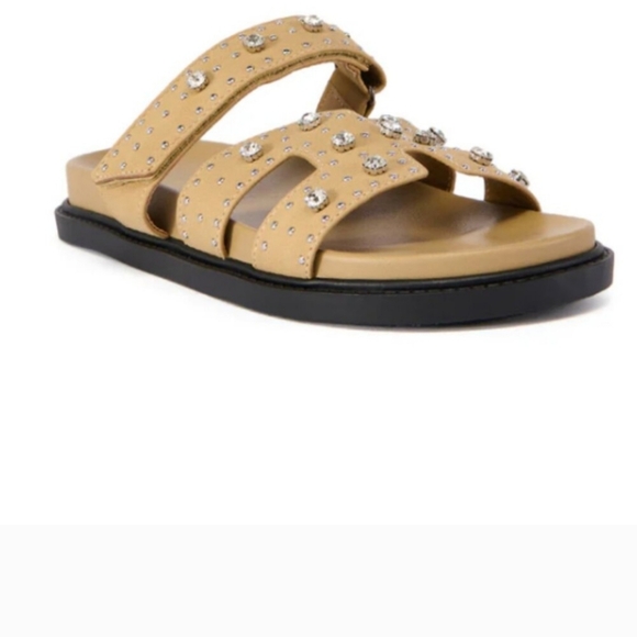 Slides(NWT) - Picture 3 of 6